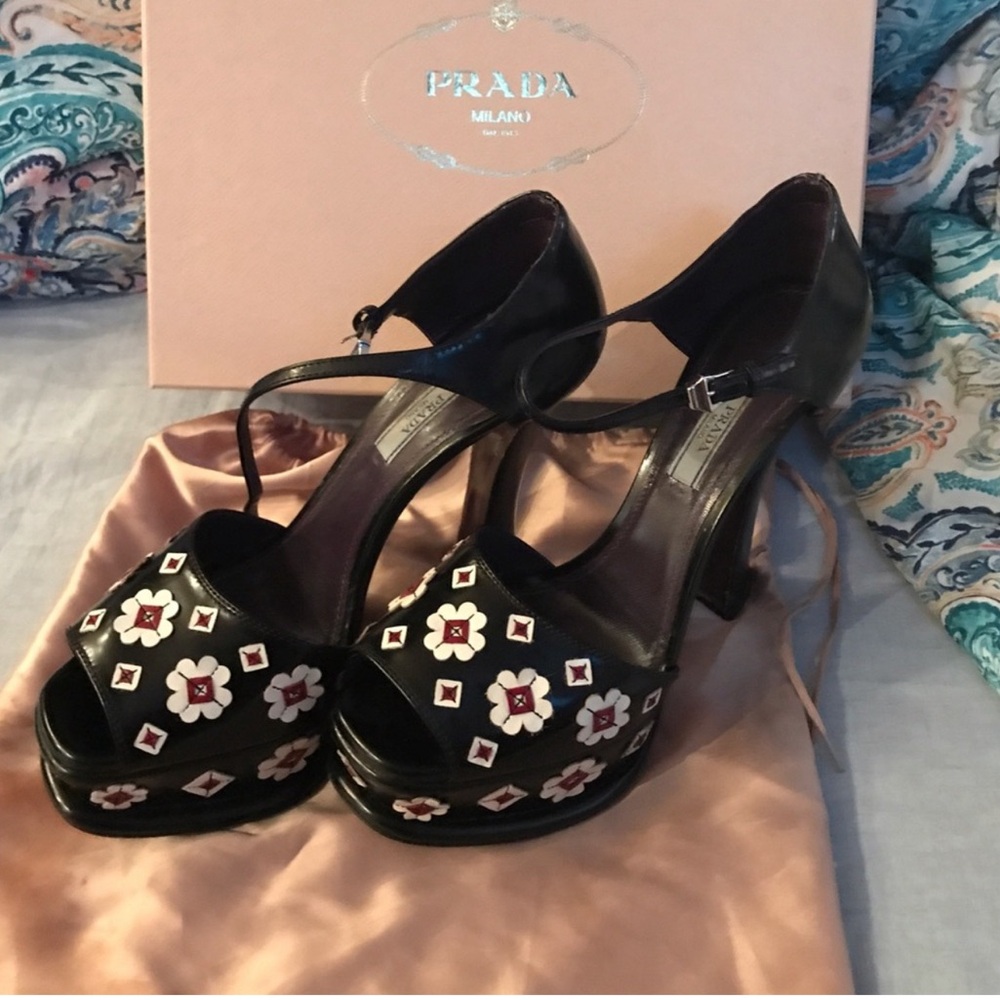 Authentic PRADA open toe Floral platform